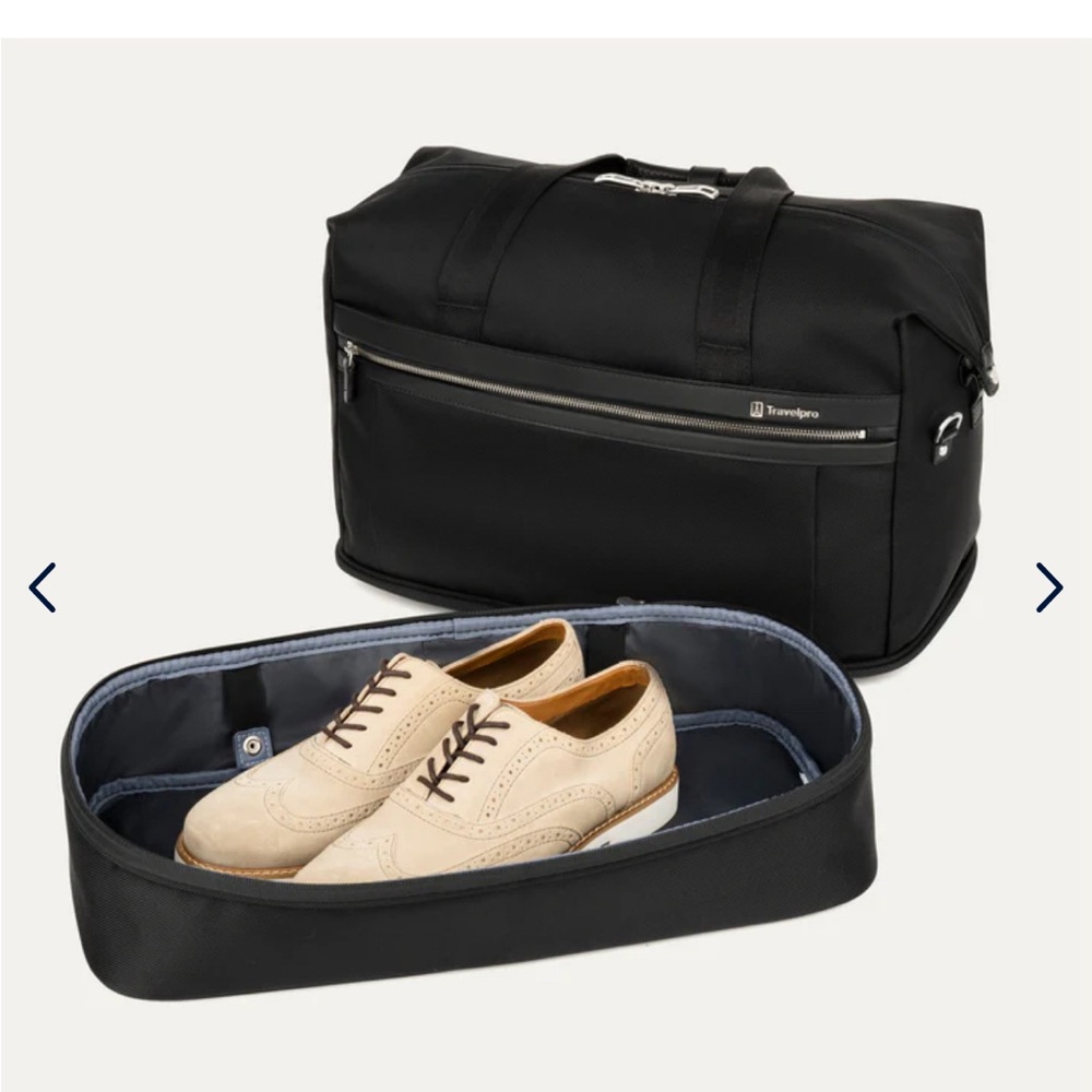 BRAND NEW TravelPro Platinum Elite Drop-Bottom Weekender Bag